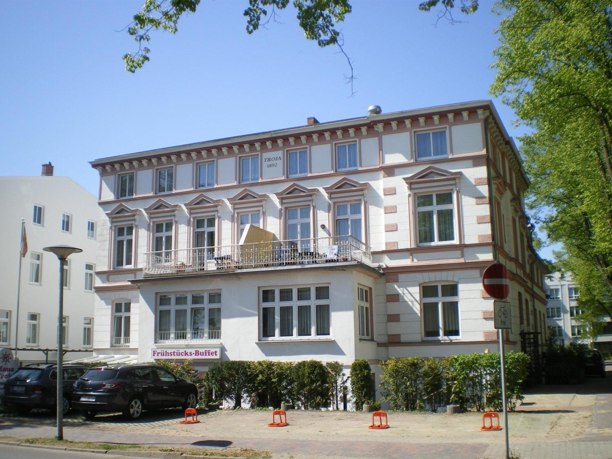 Haus Troja Hotel Rostock Kültér fotó