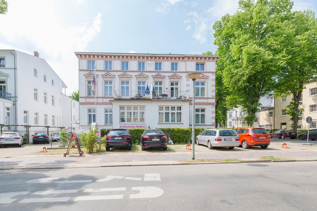 Haus Troja Hotel Rostock Kültér fotó