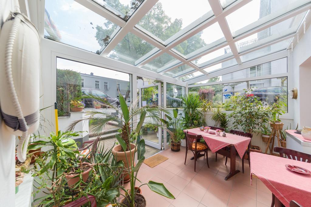 Haus Troja Hotel Rostock Kültér fotó